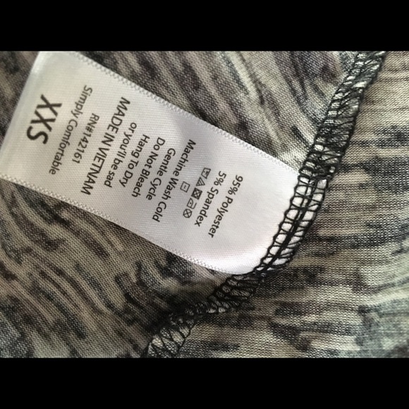 Lularoe High/low hem dress with pockets - Picture 9 of 9